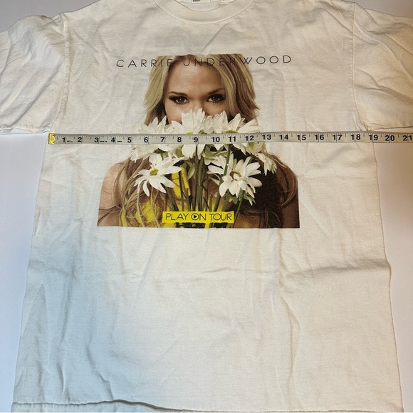 Carrie Underwood Play On Tour 2010 Concert T-Shirt - Picture 2 of 6